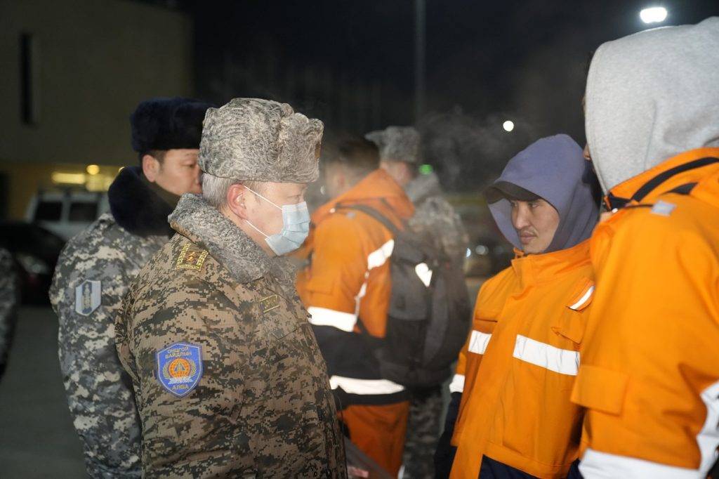 ФОТО: Аврагч, эмнэлгийн баг эрэлч нохдын хамтаар Турк улсыг зорилоо